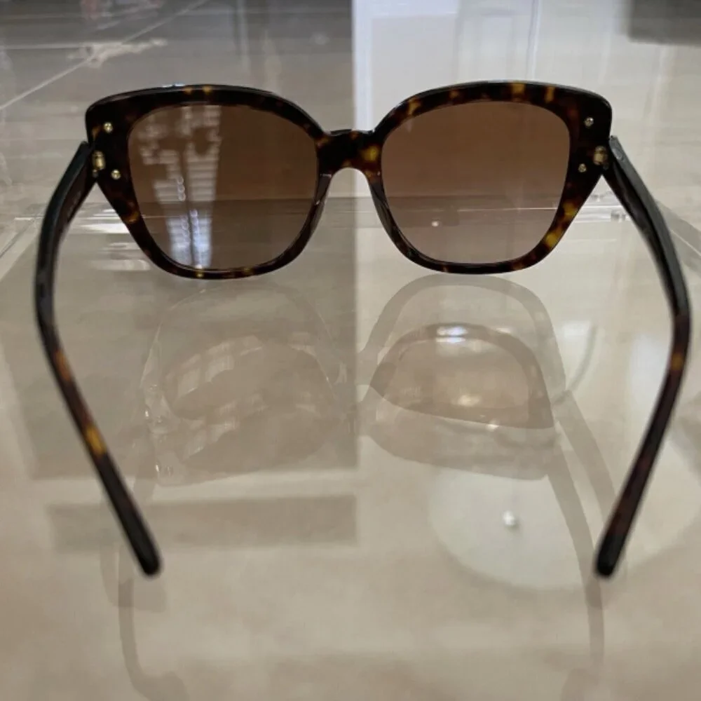 NWT! NEW! Tory Burch Sunglasses -Dark Tortoise / Brown Gradient